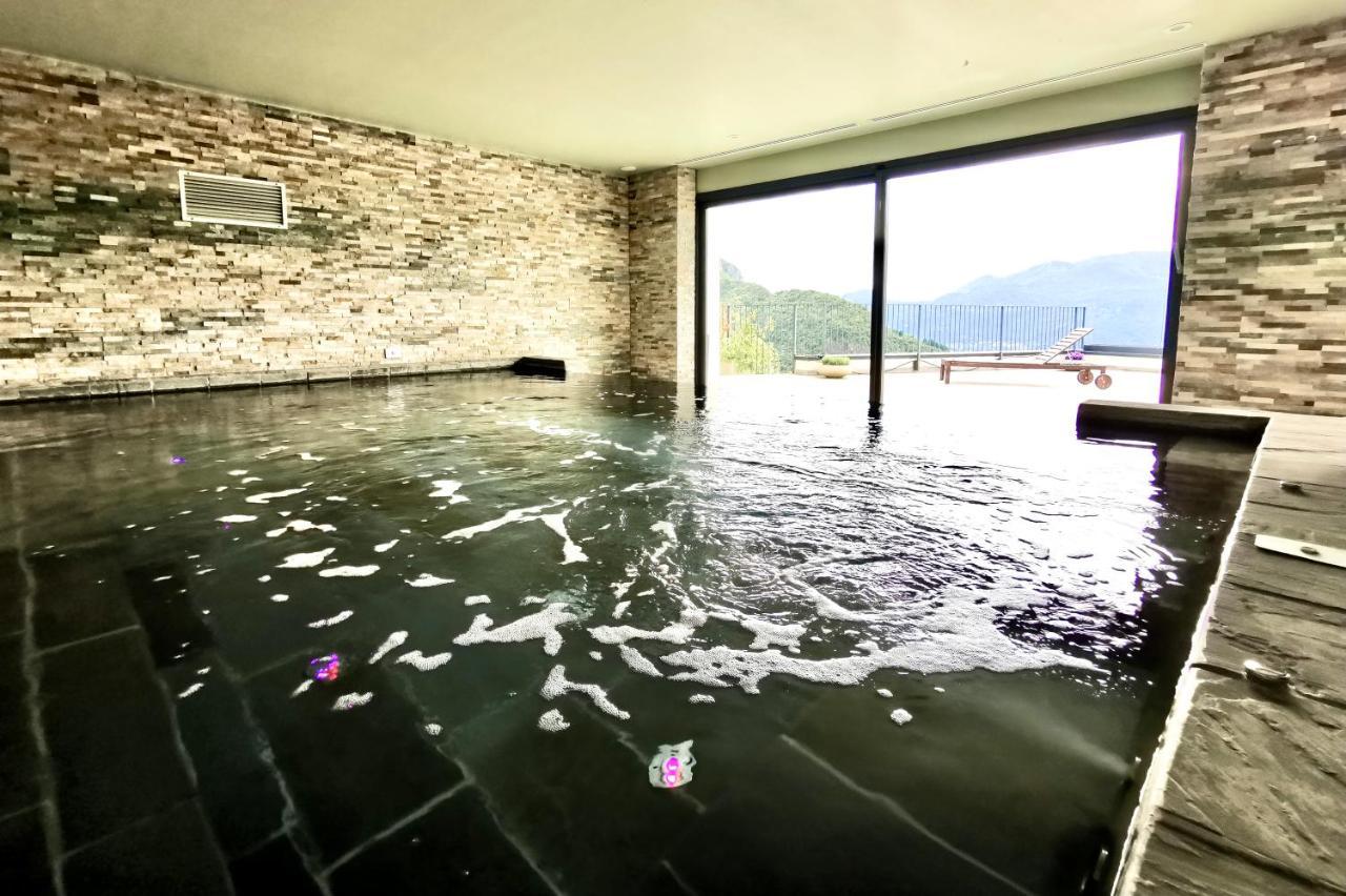 The View!!! By Design Studio Perledo Esterno foto